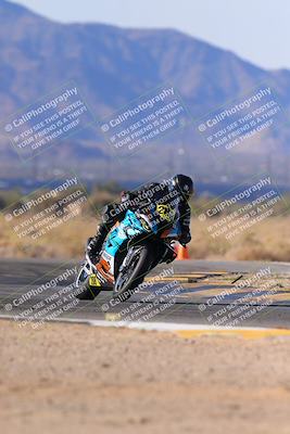 media/Dec-17-2023-CVMA (Sun) [[bf0c04832d]]/Race 2 Amateur Supersport Open/